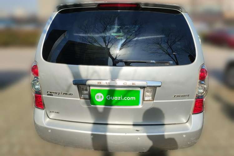 Used Buick GL8 2006 Lu Zun 3.0L XT Navigation Edition Rear