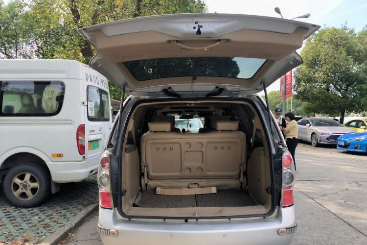 Used Buick GL8 2006 Lu Zun 3.0L XT Navigation Edition Trunk