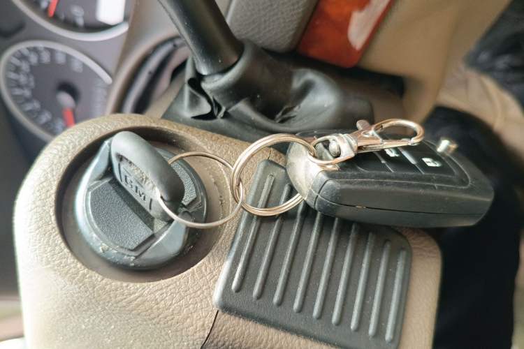 Used Buick GL8 2006 Lu Zun 3.0L GT Elite Edition Vehicle Key