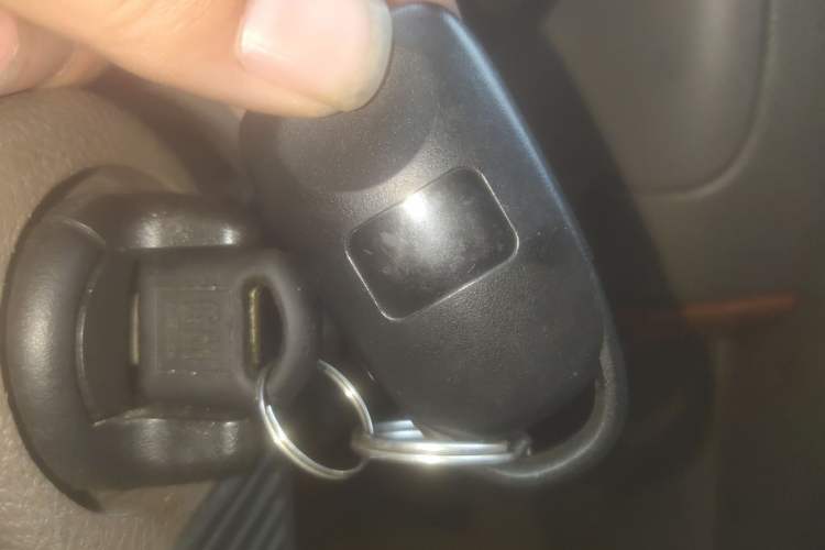 Used Buick GL8 2006 Lu Zun 3.0L XT Navigation Edition Vehicle Key