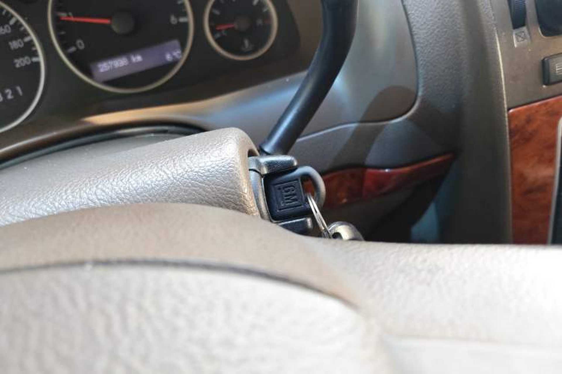 Used Buick GL8 2006 Lu Zun 3.0L GT Elite Edition Vehicle Key