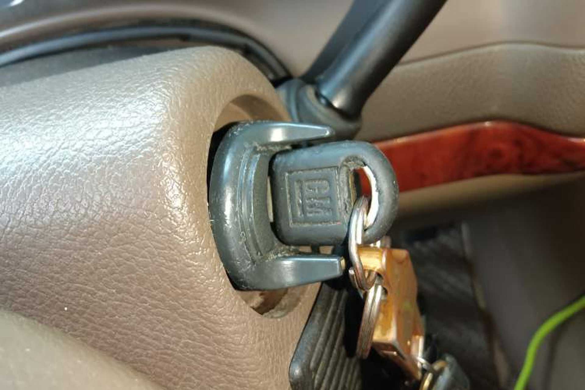 Used Buick GL8 2006 Lu Zun 3.0L LT Luxury Edition Vehicle Key