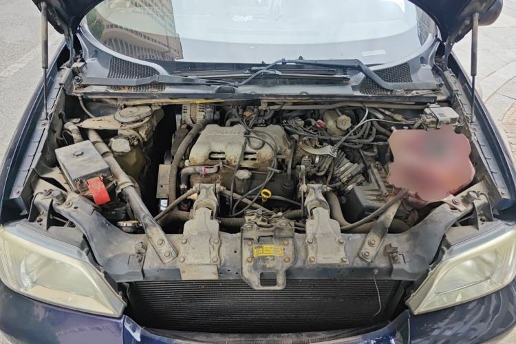 Used Buick GL8 2007 2.5L GT Elite Edition Engine Bay
