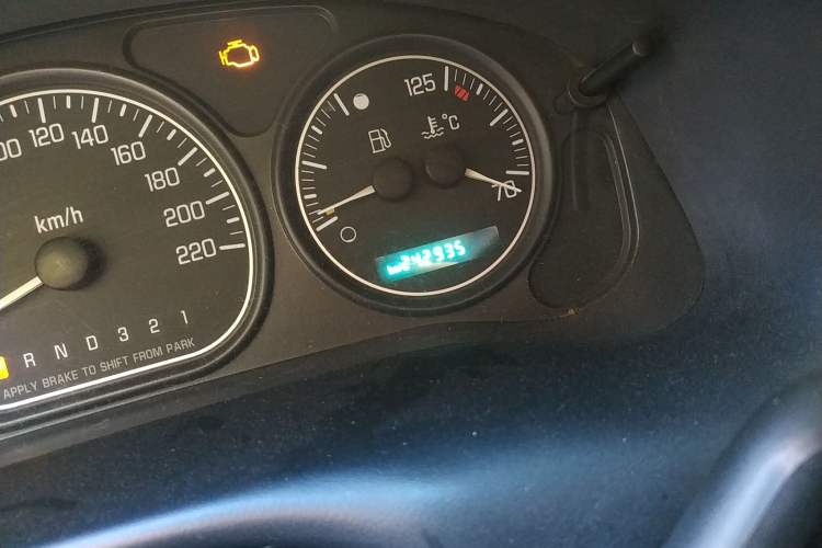 Used Buick GL8 2007 2.5L GT Elite Edition Odometer Close Up