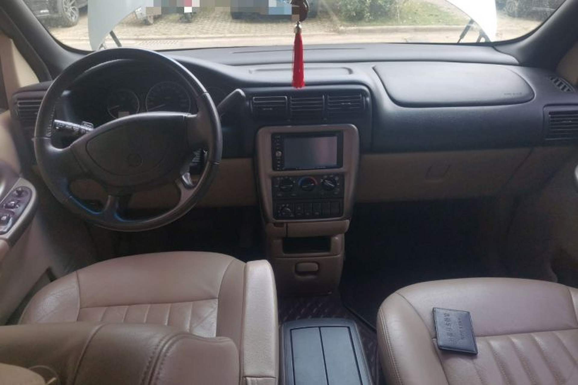 Used Buick GL8 2007 2.5L GT Elite Edition Center Console