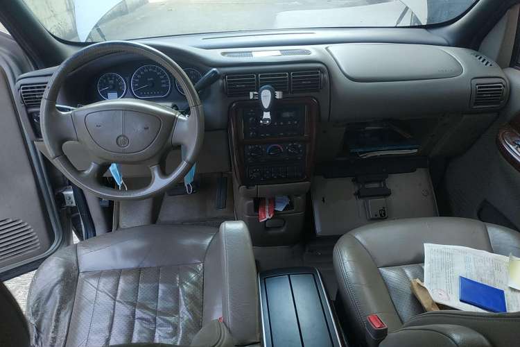 Used Buick GL8 2007 2.5L GT Elite Edition Center Console