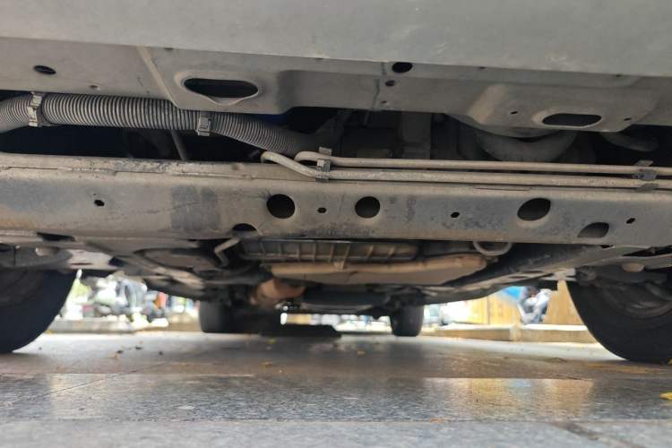 Used Buick GL8 2007 2.5L GT Elite Edition Chassis Front