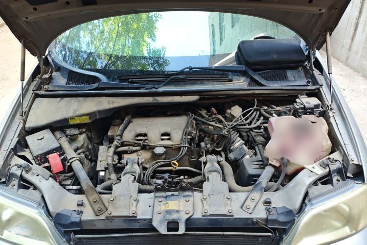 Used Buick GL8 2007 2.5L GT Elite Edition Engine Bay