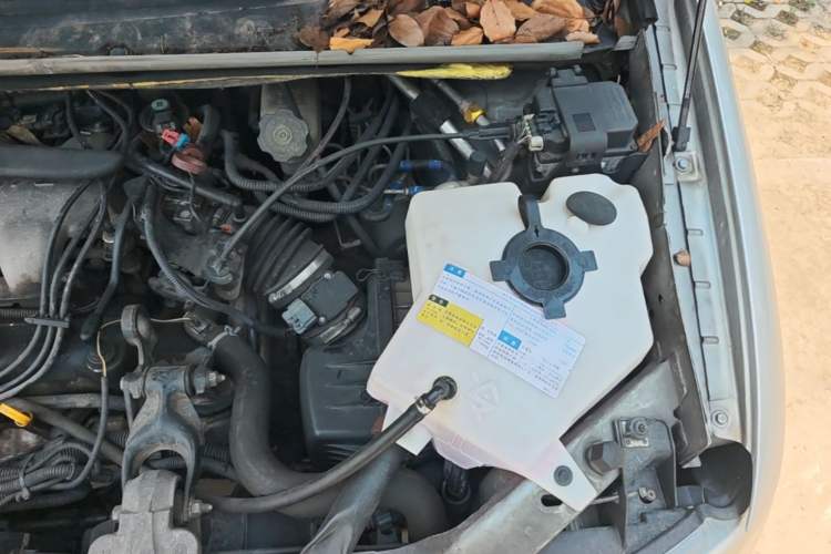 Used Buick GL8 2007 2.5L GT Elite Edition Engine Bay Left