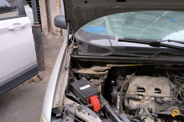 Used Buick GL8 2007 2.5L GT Elite Edition Engine Bay Right