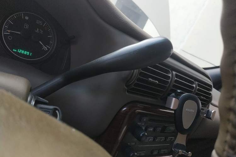 Used Buick GL8 2007 2.5L GT Elite Edition Gear Lever