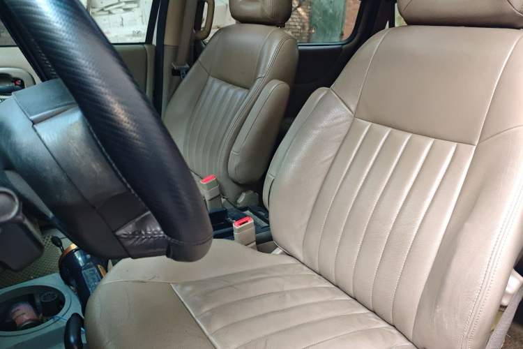 Used Buick GL8 2007 2.5L GT Elite Edition Left Front Seat