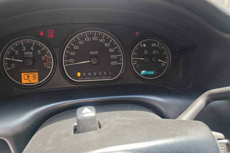 Used Buick GL8 2007 2.5L GT Elite Edition Odometer Close Up