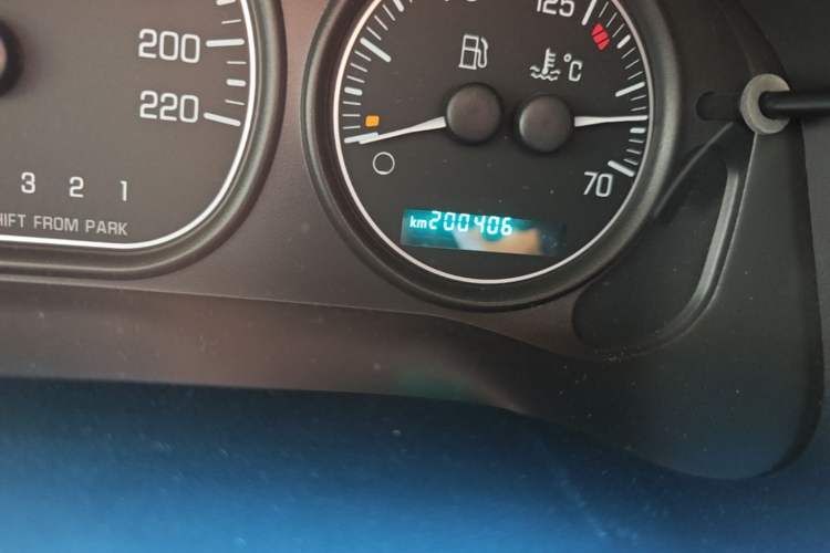 Used Buick GL8 2007 2.5L GT Elite Edition Odometer Close Up