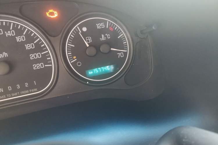 Used Buick GL8 2007 2.5L GT Elite Edition Odometer Close Up