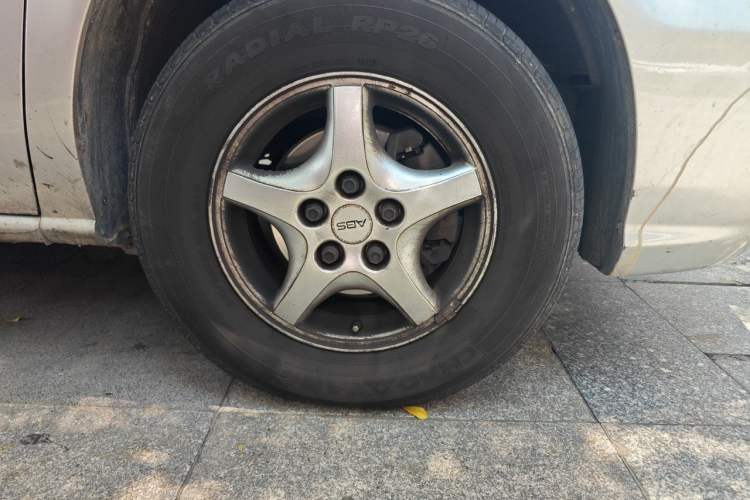 Used Buick GL8 2007 2.5L GT Elite Edition Right Front Wheel Hub