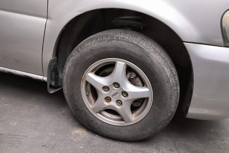 Used Buick GL8 2007 2.5L GT Elite Edition Right Front Wheel Hub