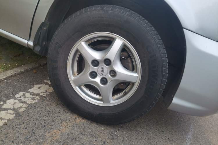 Used Buick GL8 2007 2.5L GT Elite Edition Right Front Wheel Hub