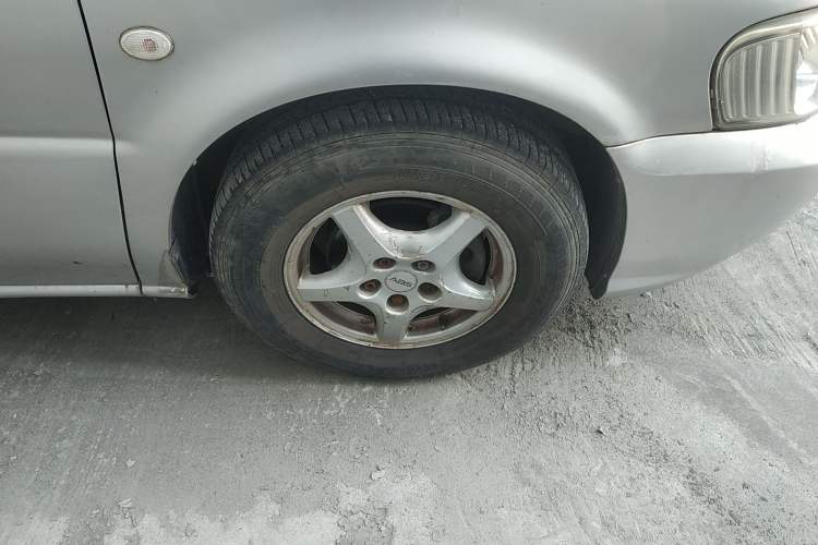 Used Buick GL8 2007 2.5L GT Elite Edition Right Front Wheel Hub