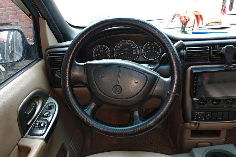 Used Buick GL8 2007 2.5L GT Elite Edition Steering Wheel