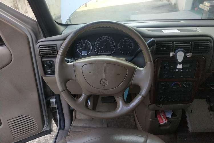 Used Buick GL8 2007 2.5L GT Elite Edition Steering Wheel