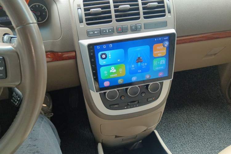 Used Buick GL8 2011 2.4L LT Executive Edition Audio And AC Panel