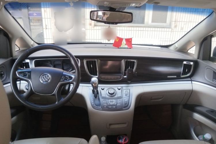 Used Buick GL8 2011 3.0L GT Luxury Business Haoya Edition Center Console