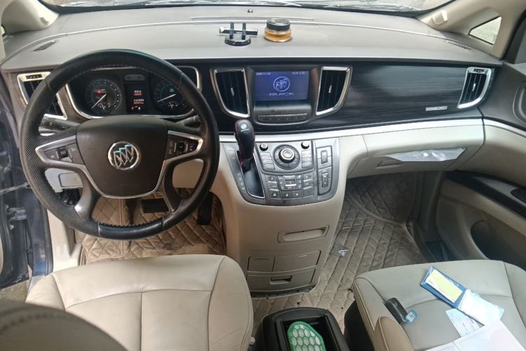 Used Buick GL8 2011 3.0L GT Luxury Business Haoya Edition Center Console