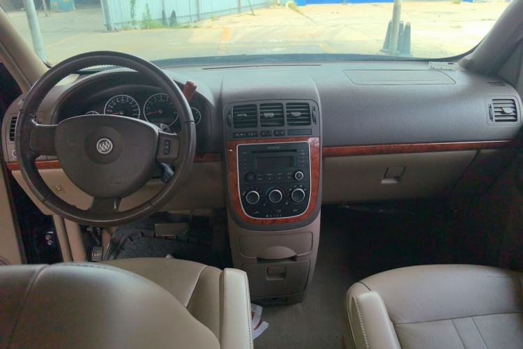 Used Buick GL8 2011 2.4L LT Executive Edition Center Console