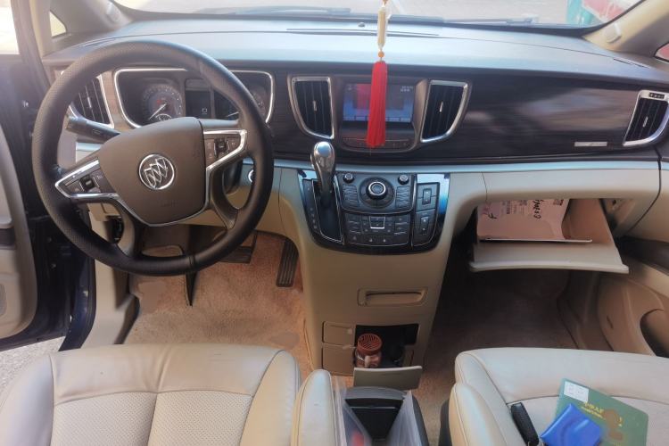 Used Buick GL8 2011 3.0L XT Luxury Business Flagship Edition Center Console