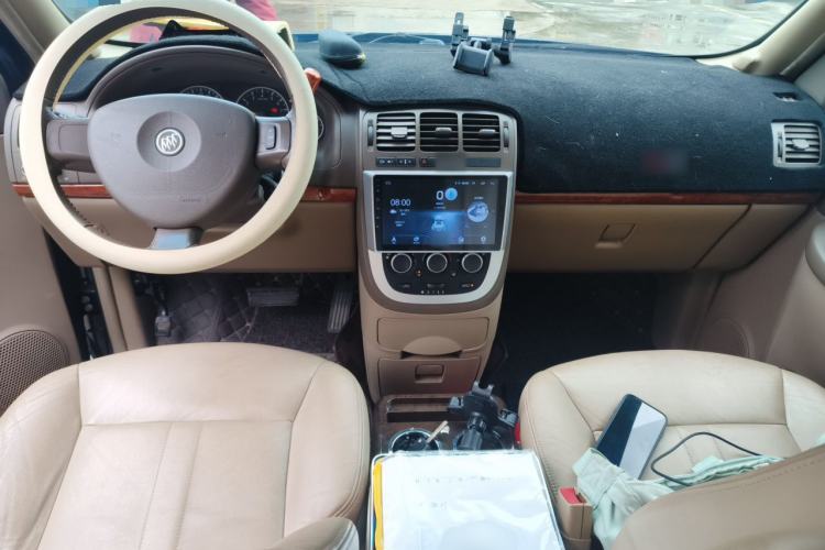 Used Buick GL8 2011 2.4L LT Executive Edition Center Console