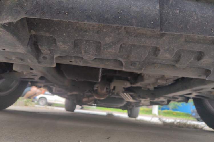 Used Buick GL8 2011 2.4L CT Comfort Edition Chassis Front