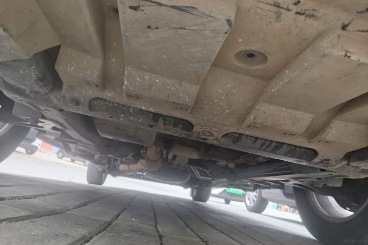 Used Buick GL8 2011 2.4L CT Luxury Business Comfort Edition Chassis Front