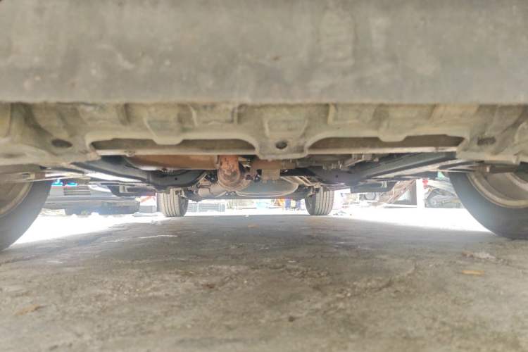 Used Buick GL8 2011 2.4L LT Executive Edition Chassis Front