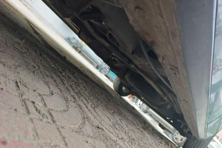 Used Buick GL8 2011 3.0L XT Luxury Business Flagship Edition Chassis Front Left