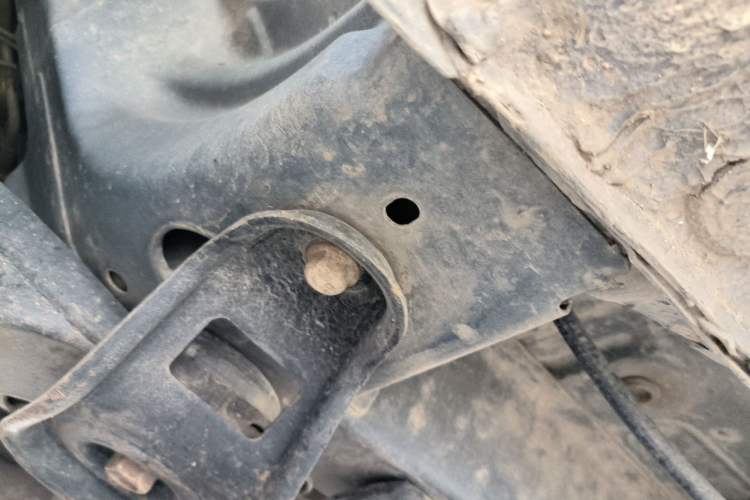 Used Buick GL8 2011 2.4L CT Luxury Business Comfort Edition Chassis Front Left