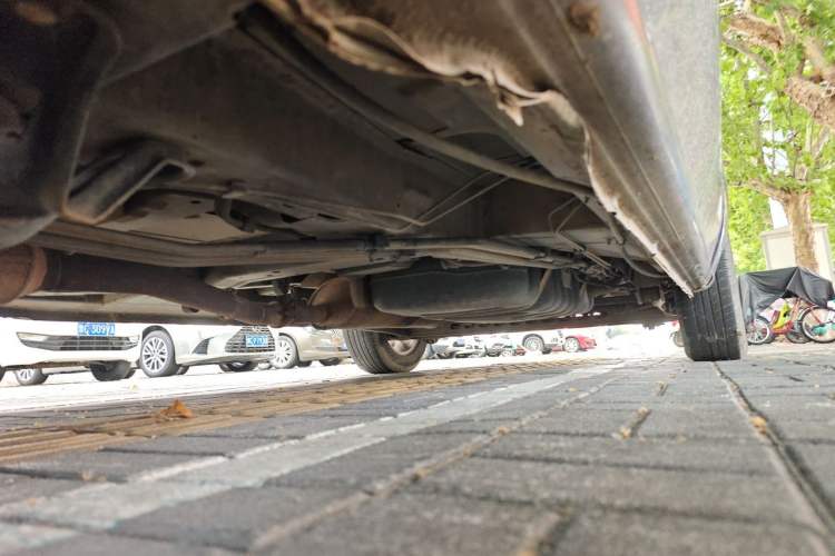 Used Buick GL8 2011 2.4L LT Executive Edition Chassis Front Left