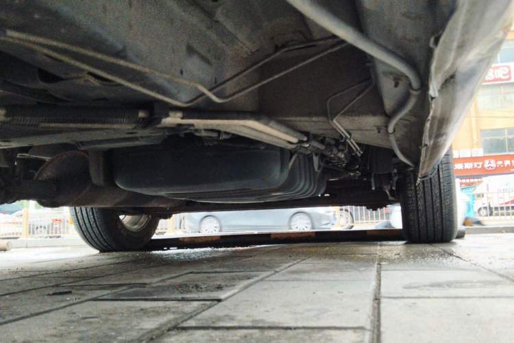 Used Buick GL8 2011 2.4L CT Comfort Edition Chassis Front Left