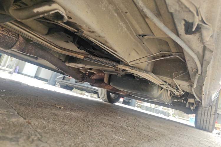 Used Buick GL8 2011 2.4L LT Executive Edition Chassis Front Left