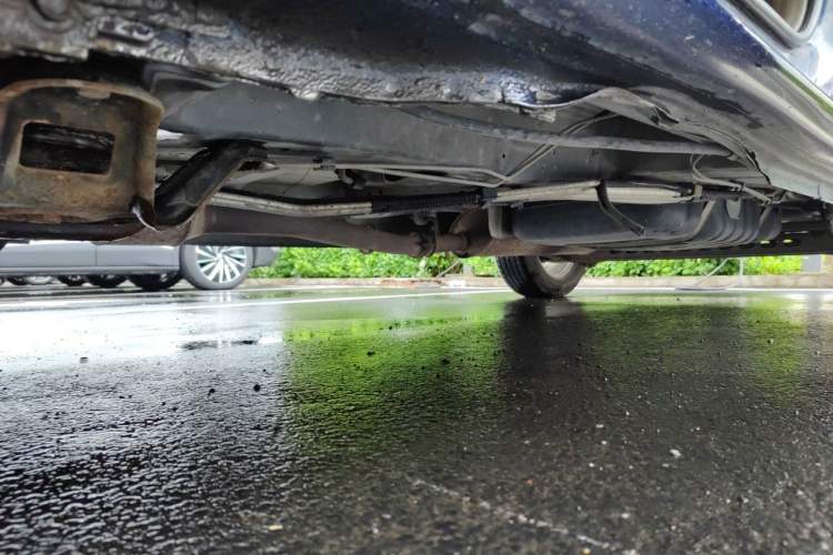 Used Buick GL8 2011 2.4L CT Comfort Edition Chassis Front Left