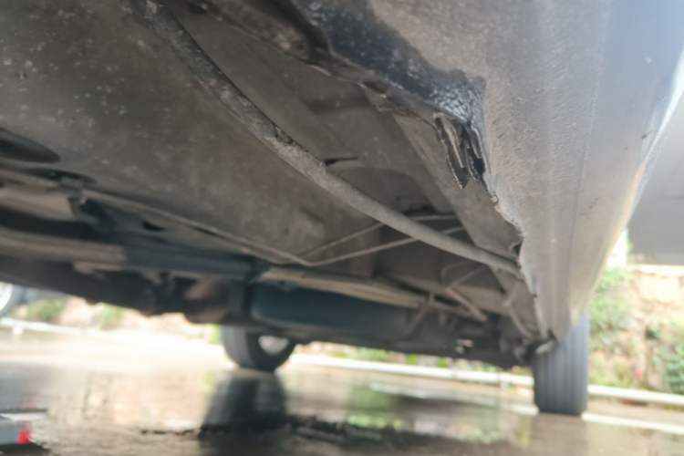 Used Buick GL8 2011 2.4L LT Executive Edition Chassis Front Left