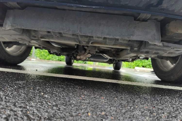 Used Buick GL8 2011 2.4L CT Comfort Edition Chassis Front