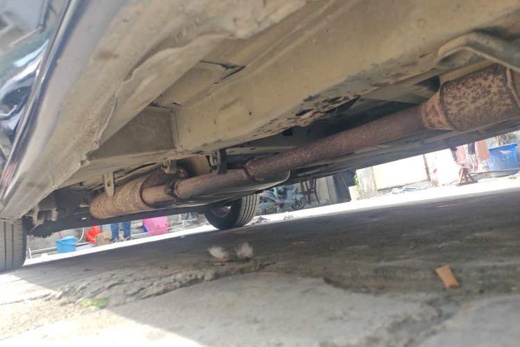 Used Buick GL8 2011 2.4L LT Executive Edition Chassis Front Right