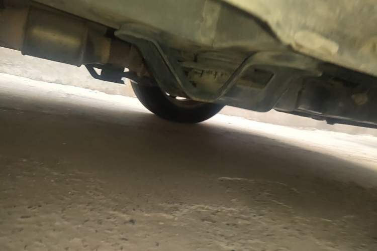 Used Buick GL8 2011 2.4L LT Executive Edition Chassis Front Right