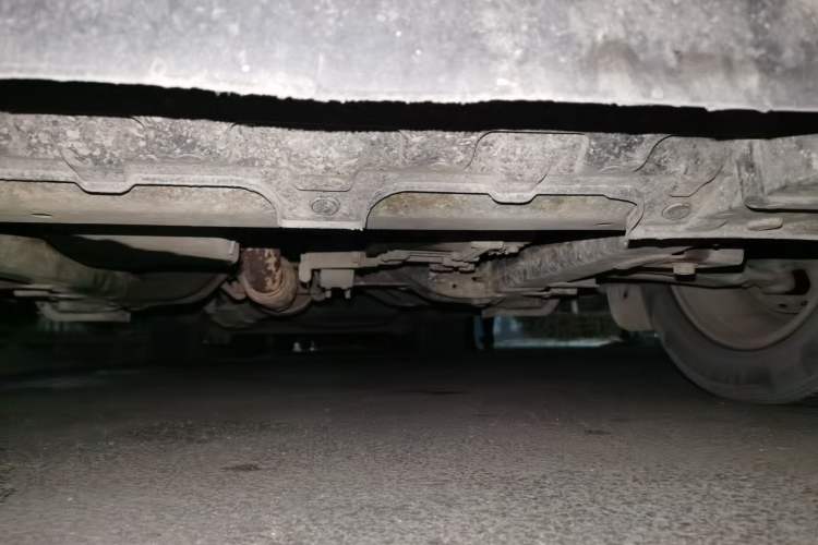 Used Buick GL8 2011 2.4L CT Comfort Edition Chassis Front