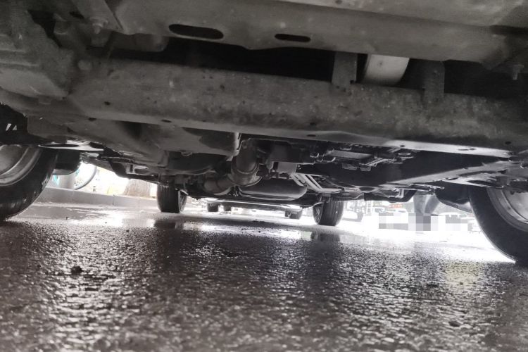 Used Buick GL8 2011 2.4L LT Executive Edition Chassis Front