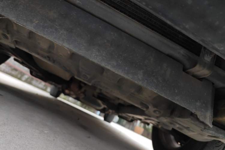 Used Buick GL8 2011 2.4L LT Executive Edition Chassis Front