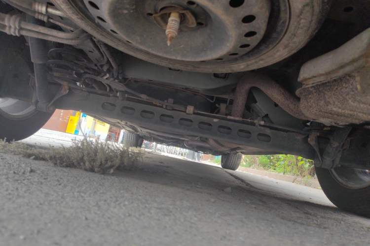 Used Buick GL8 2011 2.4L CT Comfort Edition Chassis Rear