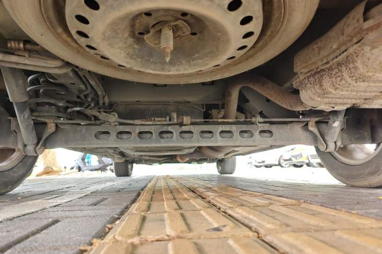Used Buick GL8 2011 2.4L LT Executive Edition Chassis Rear