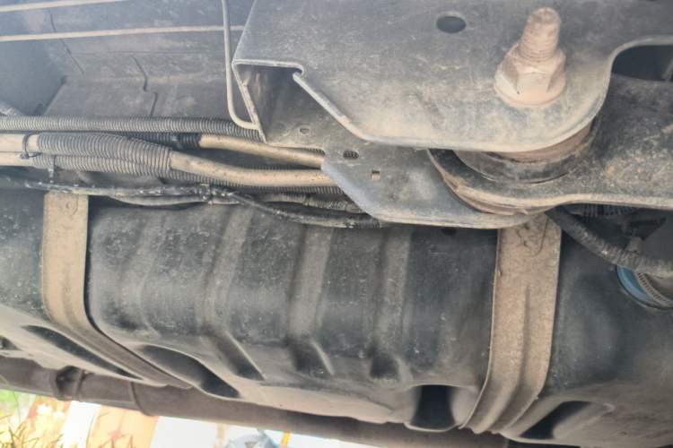 Used Buick GL8 2011 2.4L CT Luxury Business Comfort Edition Chassis Rear Left